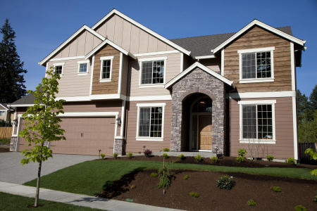 photo of garage side of completed Avocet home plan